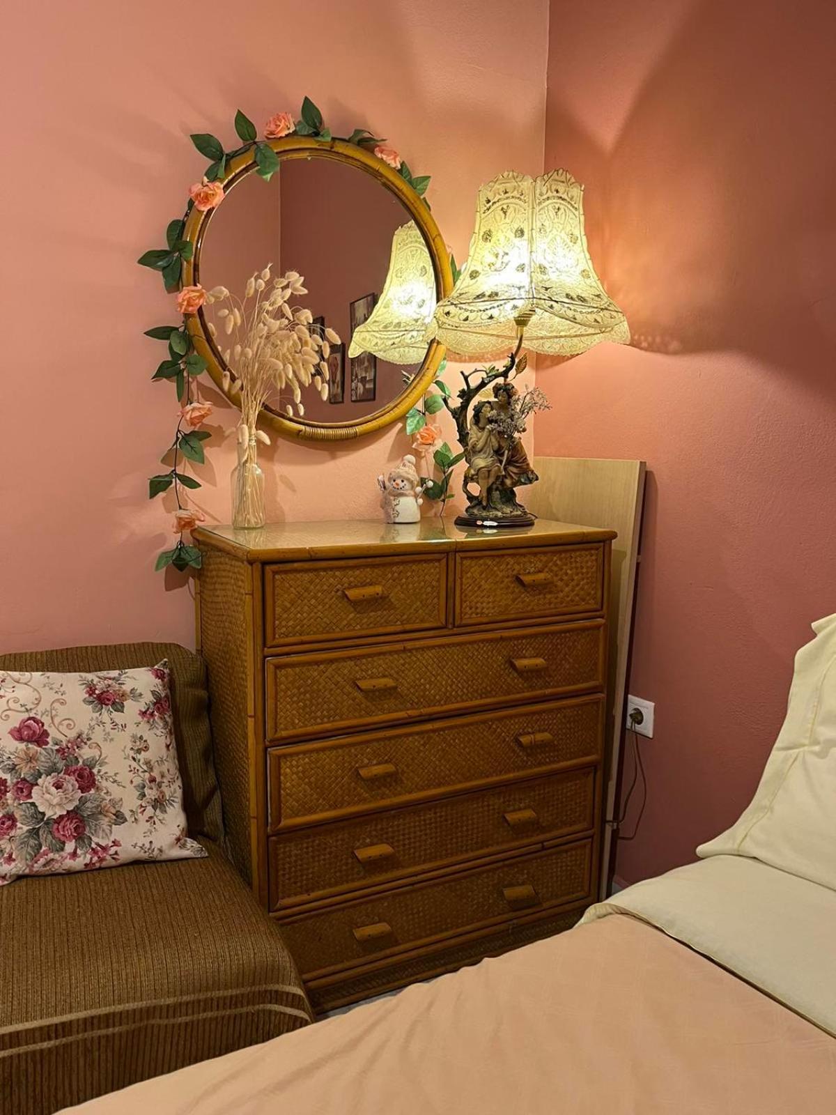 אתונה Casa Bonita, House With Private Entrance And Garden, Between Center And Sea מראה חיצוני תמונה